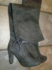 Stivali alti alla coscia