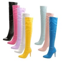 Stivali alti sopra il