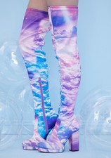 Stivali alti alla coscia